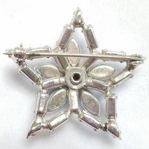 Vintage Jewelry - VTG Blue Rhinestone Star Pin Vintage Jewelry - VTG Blue Rhinestone Star Pin